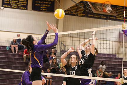 Volleyball Girls Earn Comeback Win