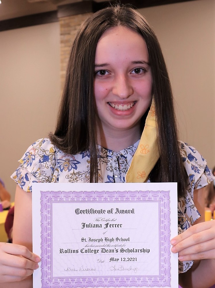Juliana Ferrer recently received the Girl Scout Gold Award 